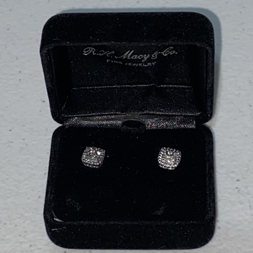 Macy's Bridge Diamond Cush Stud Earrings 1/10 CTTW AA7 Sterling Silver 925 NEW